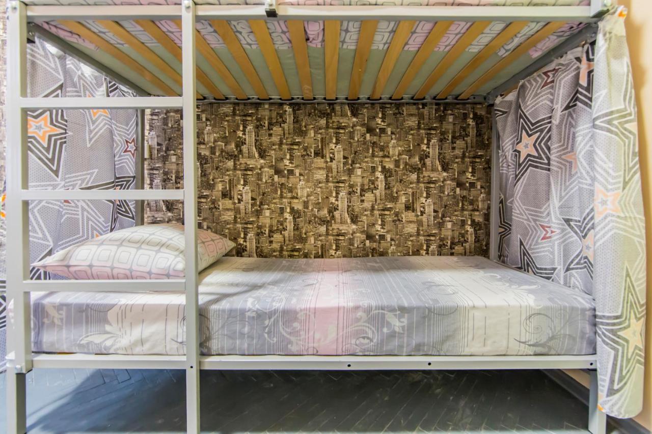 Hostel Vokzalnaya Kiev Exteriör bild