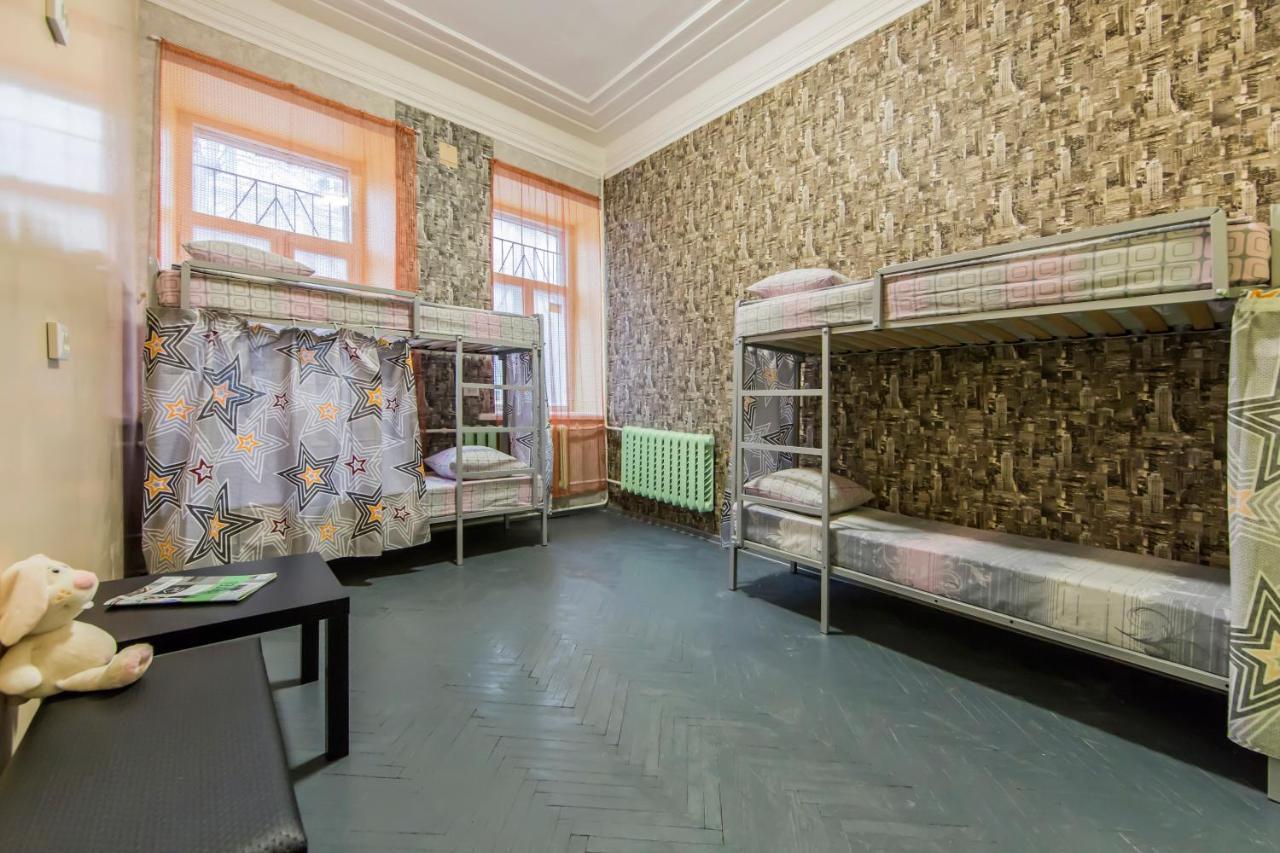 Hostel Vokzalnaya Kiev Exteriör bild
