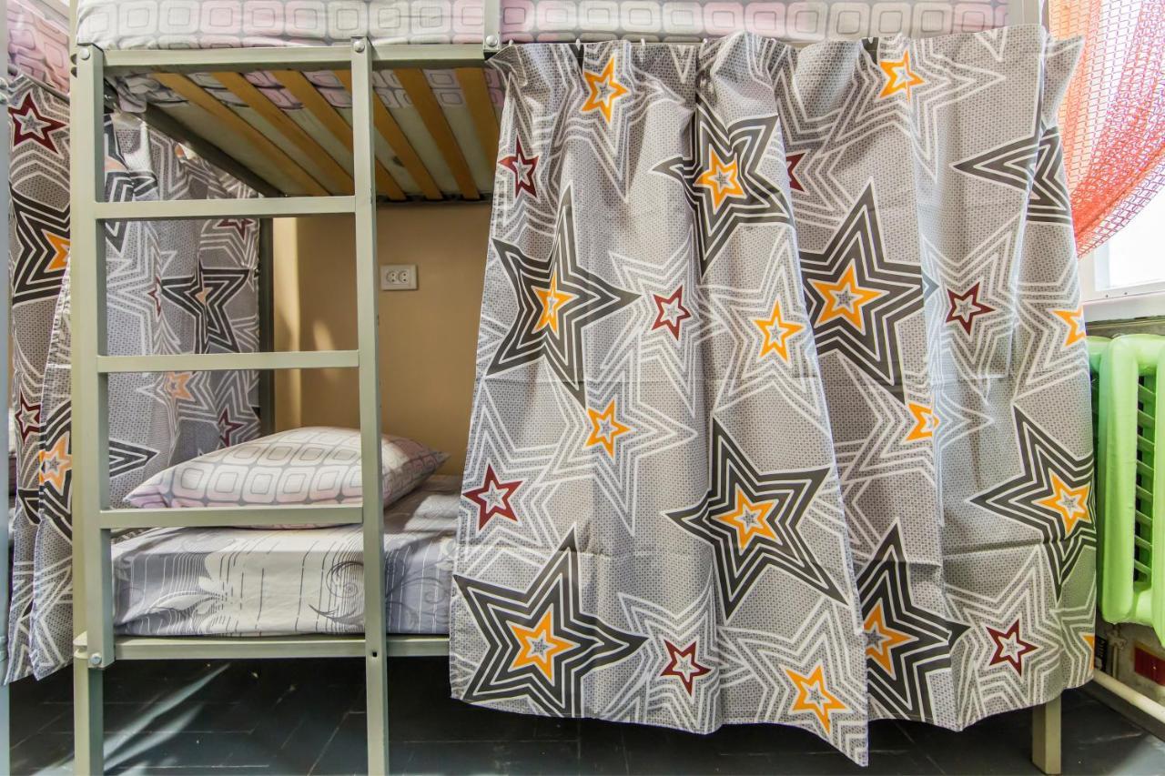 Hostel Vokzalnaya Kiev Exteriör bild