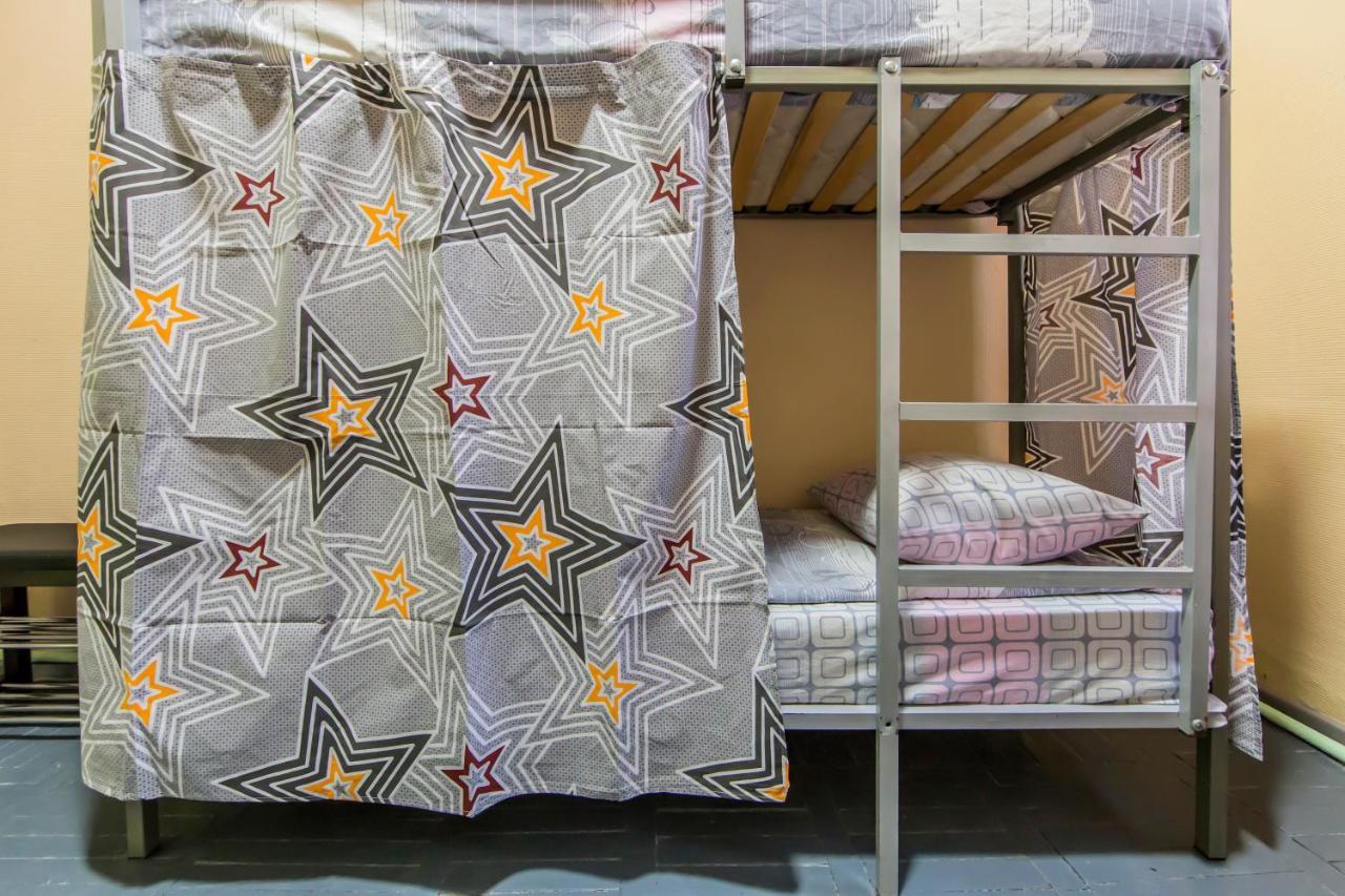 Hostel Vokzalnaya Kiev Exteriör bild