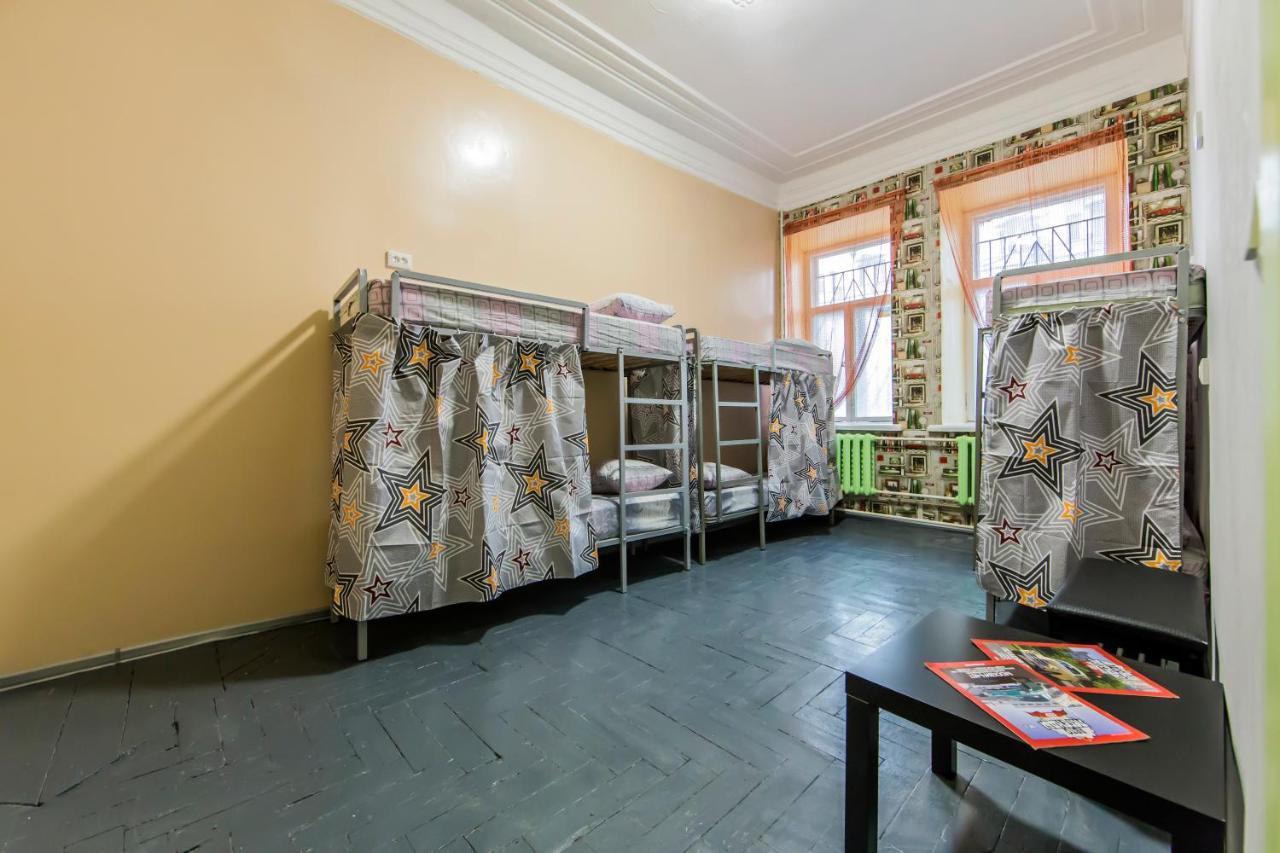 Hostel Vokzalnaya Kiev Exteriör bild