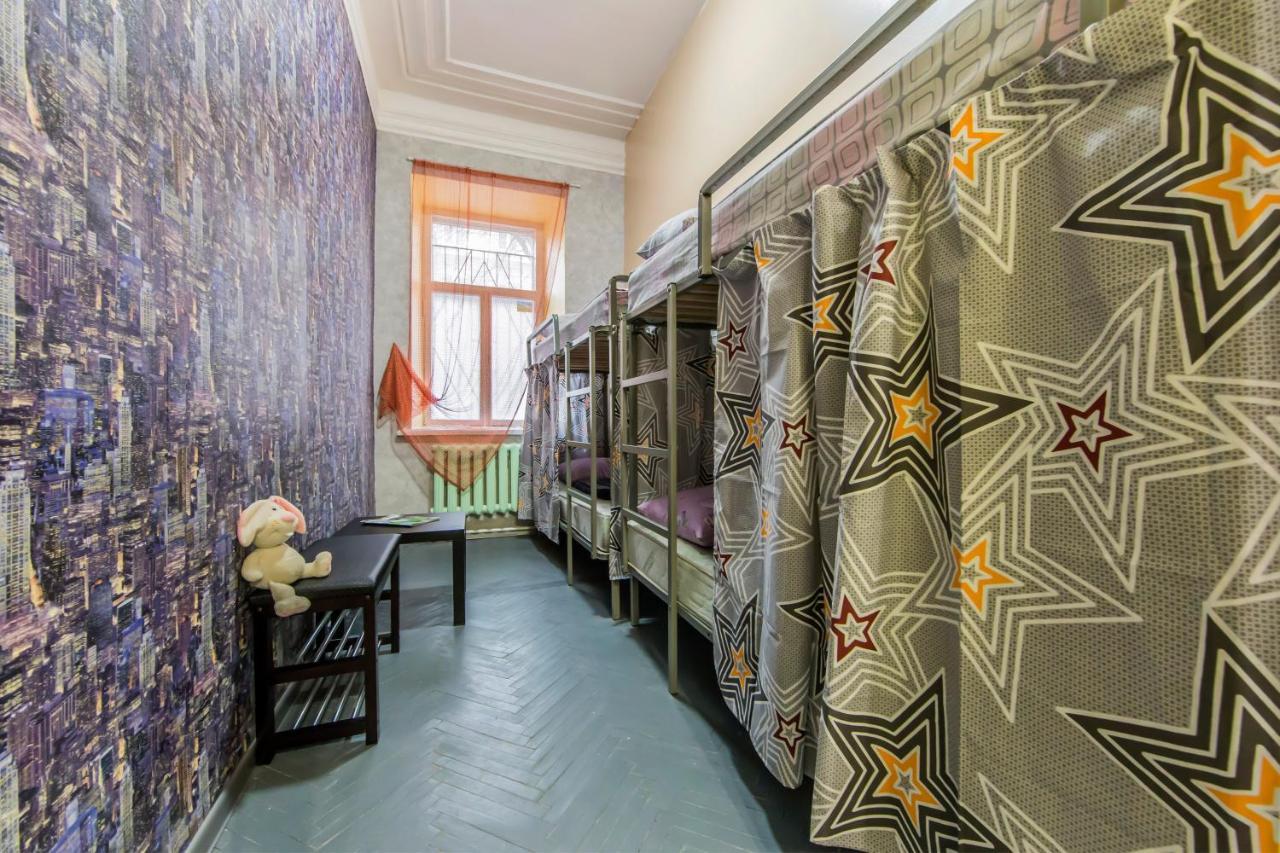 Hostel Vokzalnaya Kiev Exteriör bild