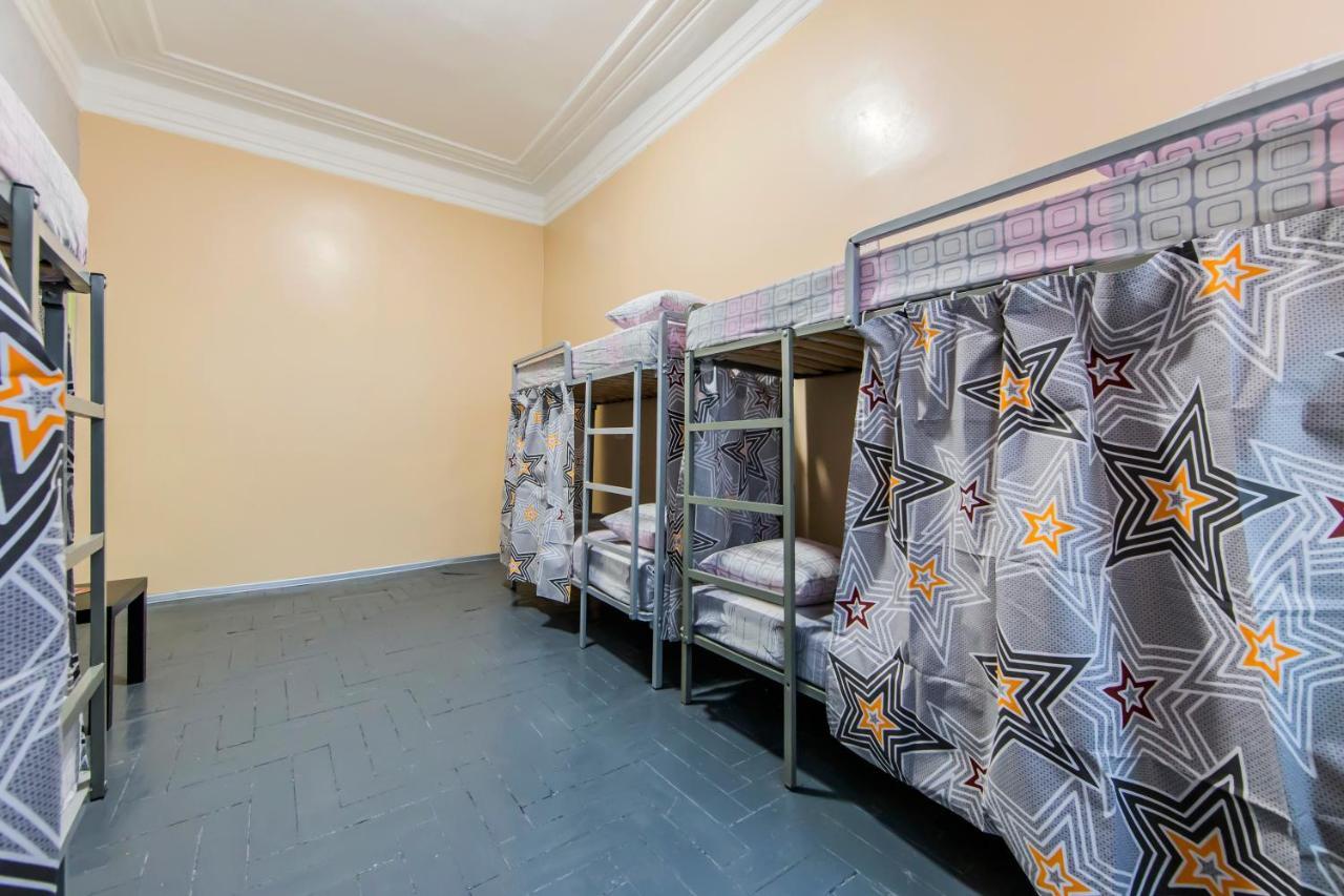 Hostel Vokzalnaya Kiev Exteriör bild