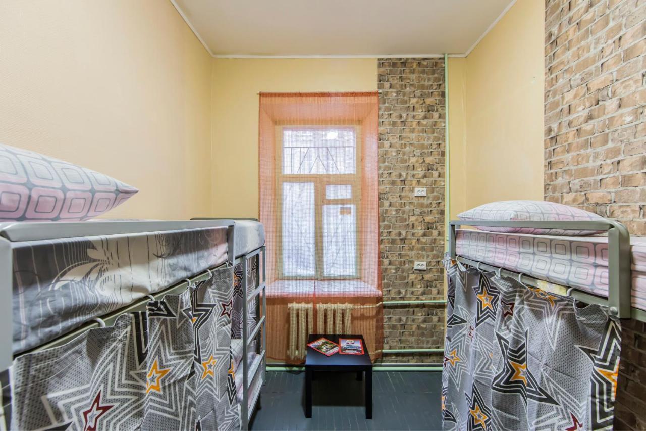Hostel Vokzalnaya Kiev Exteriör bild