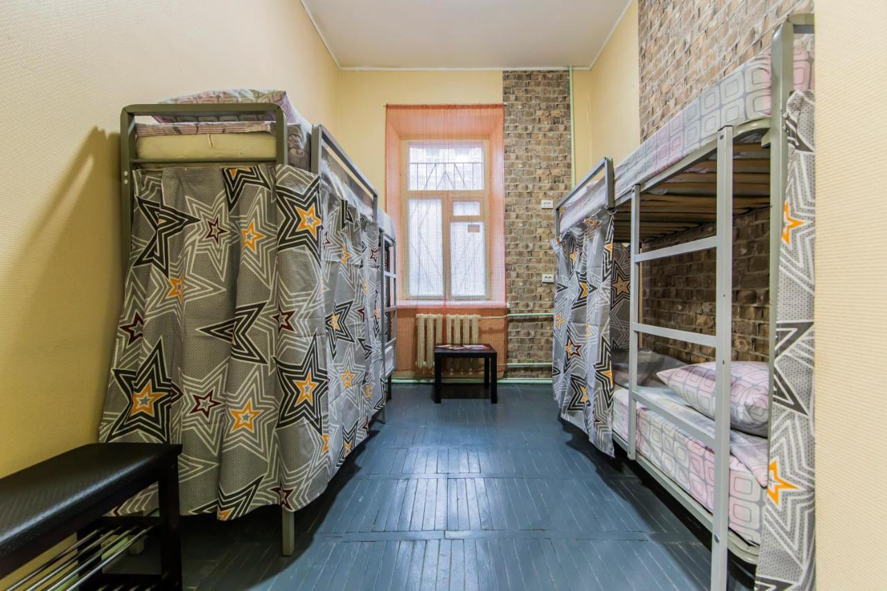 Hostel Vokzalnaya Kiev Exteriör bild