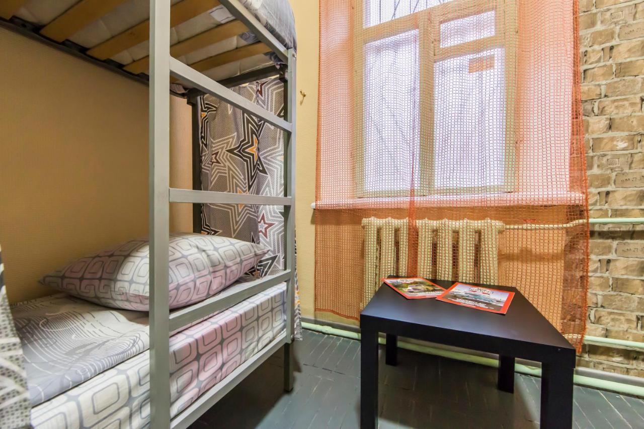 Hostel Vokzalnaya Kiev Exteriör bild