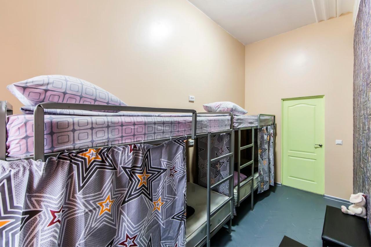 Hostel Vokzalnaya Kiev Exteriör bild